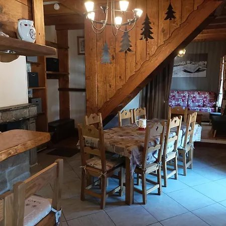 Chalet La Ferme D'henriette, A *