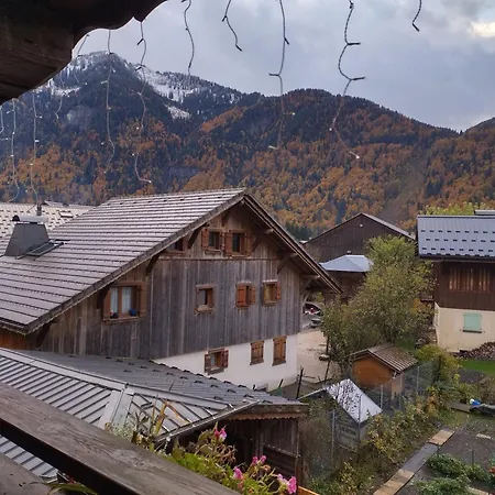 La Ferme D'henriette, A