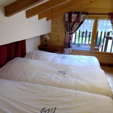 La Ferme D'henriette, A * 사모엥