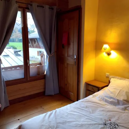La Ferme D'henriette, A