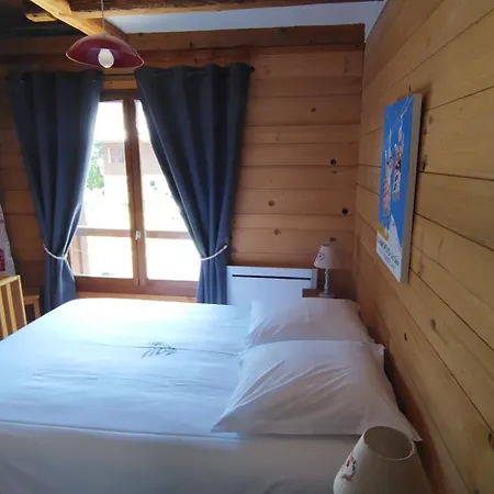 샬레 La Ferme D'henriette, A *